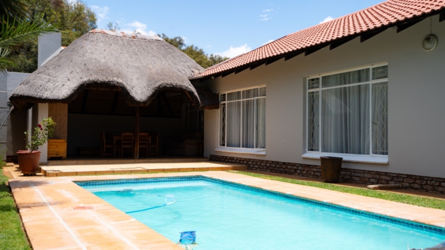 4 Bedroom Property for Sale in Wilkoppies North West